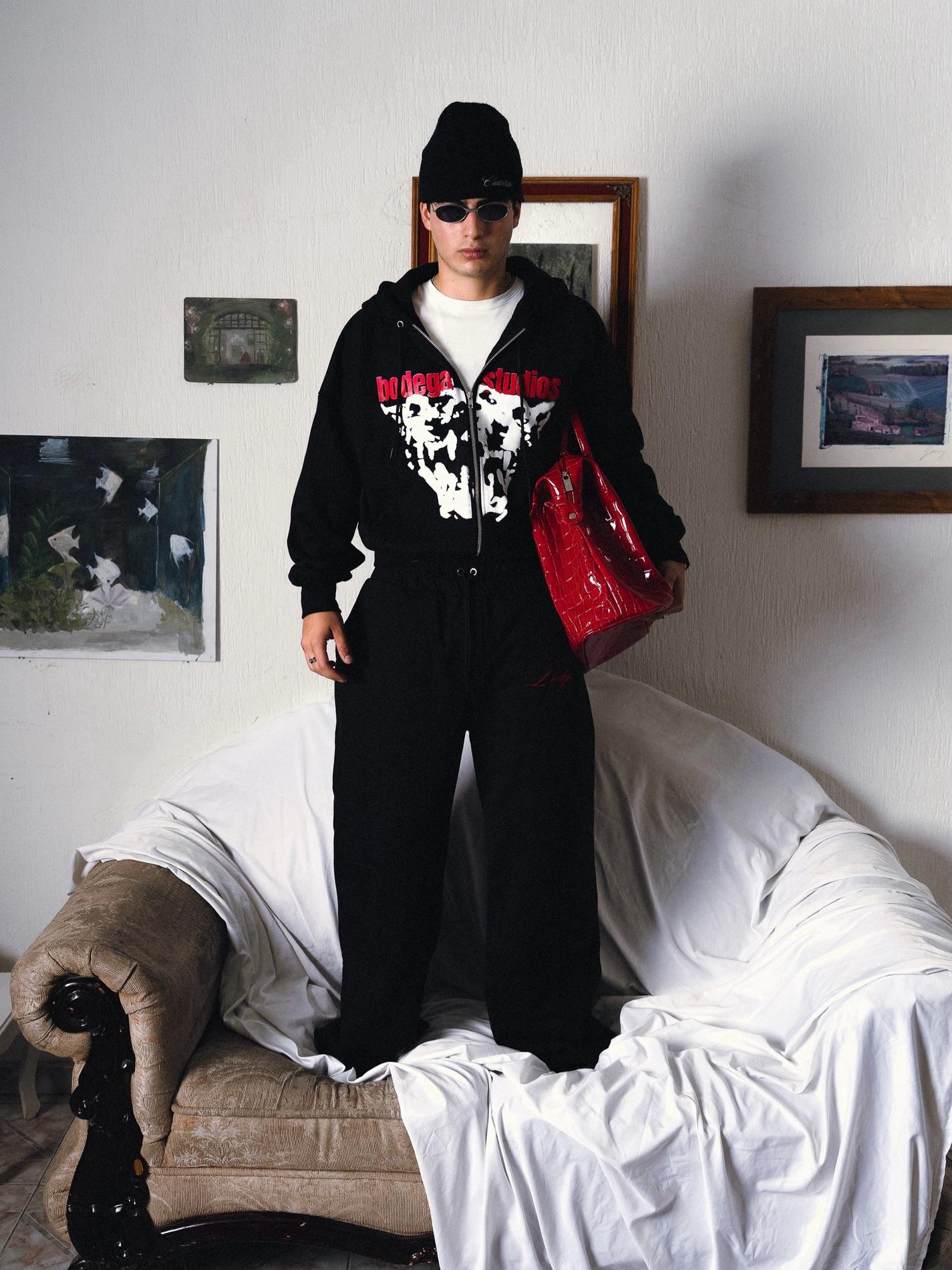 Zip hoodie and sweatpants with red patent bag